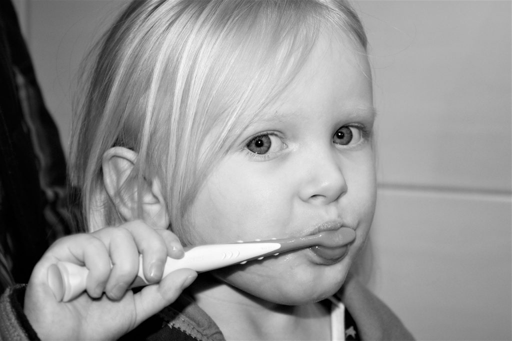 jak nauczyć dziecko myć zęby
